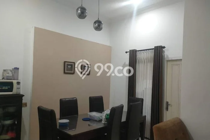 Hunian Mewah Siap Huni LT 180m2 di Rungkut, Surabaya Hunian Mewah Siap Huni LT 180m2 di Rungkut, Surabaya