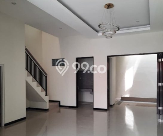 For Sale Rumah 4 Kamar Lokasi Ideal Nyaman dan Strategis di Semampir For Sale Rumah 4 Kamar Lokasi Ideal Nyaman dan Strategis di Semampir