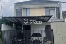 Rumah Mewah Siap Huni LT 189m2 di Tenggilis Mejoyo, Surabaya Rumah Mewah Siap Huni LT 189m2 di Tenggilis Mejoyo, Surabaya