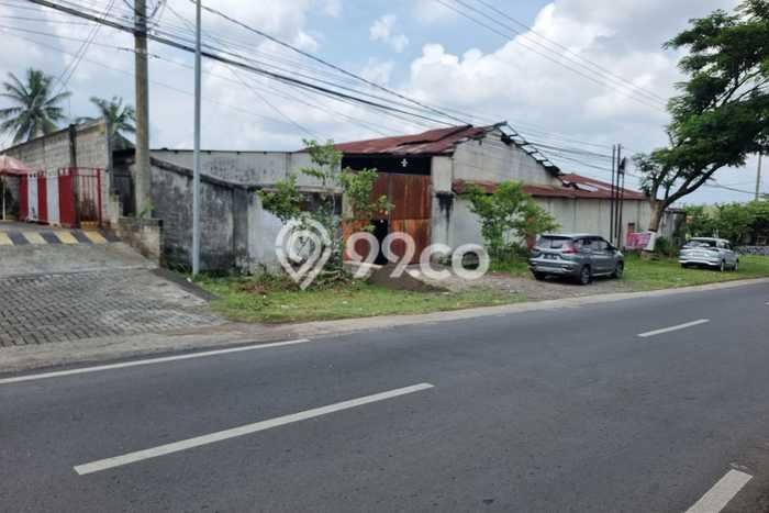 Unit Gudang Dijual di Tumpang Malang Luas Bangunan 100m2 Unit Gudang Dijual di Tumpang Malang Luas Bangunan 100m2