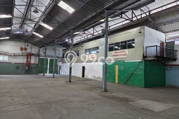 Unit Gudang Disewa Lokasi Banyumanik, Semarang Spesifikasi Luas Bangunan 1458m2 Unit Gudang Disewa Lokasi Banyumanik, Semarang Spesifikasi Luas Bangunan 1458m2