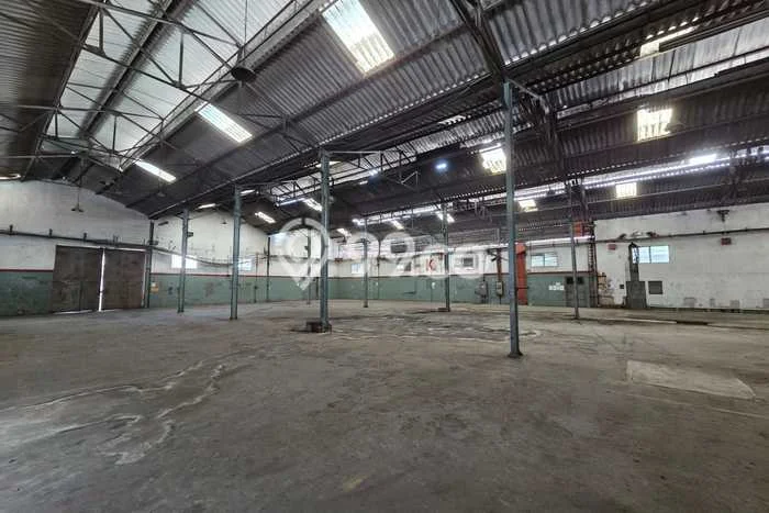 Unit Gudang Disewa Lokasi Banyumanik, Semarang Spesifikasi Luas Bangunan 1458m2 Unit Gudang Disewa Lokasi Banyumanik, Semarang Spesifikasi Luas Bangunan 1458m2