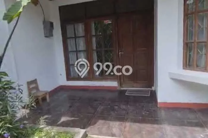 Rumah sewa siap huni 4 Kamar Tidur di Bintaro, Jakarta Selatan Rumah sewa siap huni 4 Kamar Tidur di Bintaro, Jakarta Selatan