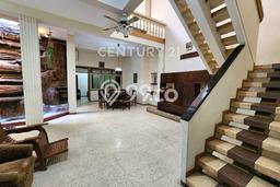 Rumah Luxury Modern Tanpa Renovasi di Pabean Cantikan Surabaya Rumah Luxury Modern Tanpa Renovasi di Pabean Cantikan Surabaya