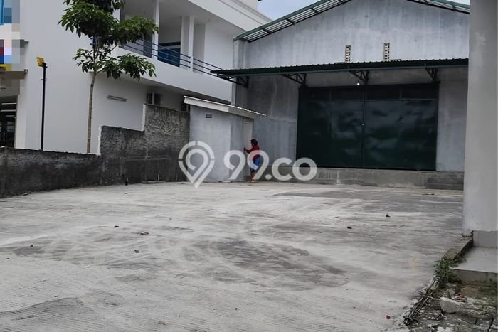 Disewakan Gudang komersial di Semarang Barat luas bangunan 165m2 Disewakan Gudang komersial di Semarang Barat luas bangunan 165m2