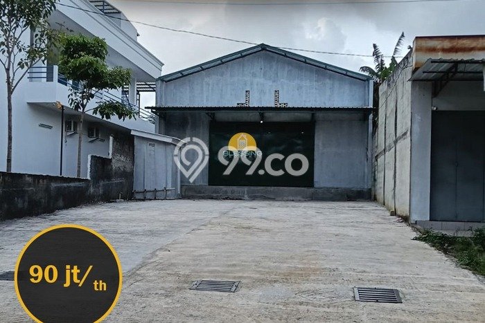 Disewakan Gudang komersial di Semarang Barat luas bangunan 165m2 Disewakan Gudang komersial di Semarang Barat luas bangunan 165m2