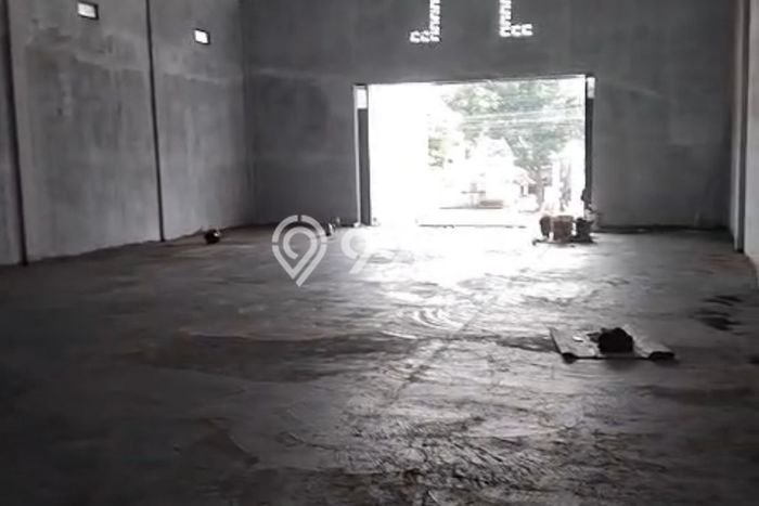Disewakan Gudang komersial di Semarang Barat luas bangunan 165m2 Disewakan Gudang komersial di Semarang Barat luas bangunan 165m2