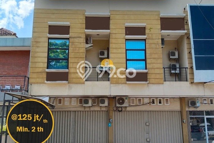 Area Strategis! Disewakan Ruko Lokasi Banyumanik, Semarang Cocok untuk Bisnis Area Strategis! Disewakan Ruko Lokasi Banyumanik, Semarang Cocok untuk Bisnis
