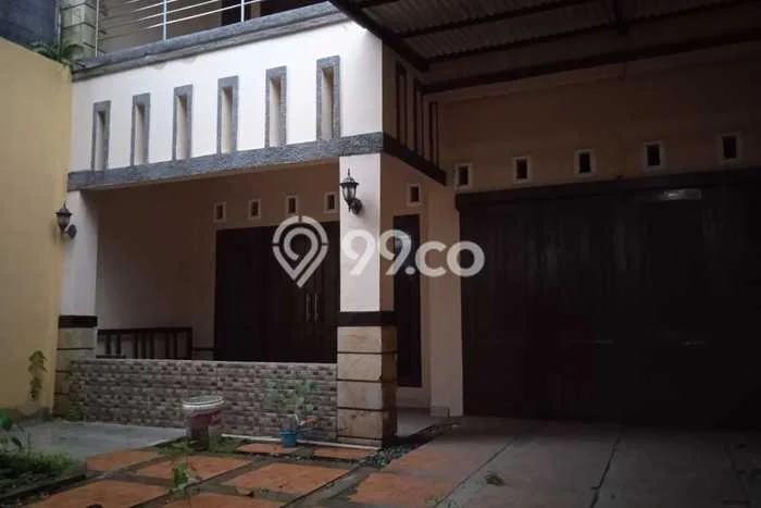 Rumah Sewa Bandung LT 200m2 LB 300m2 Area Cikutra Rumah Sewa Bandung LT 200m2 LB 300m2 Area Cikutra