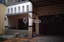 Rumah Sewa Bandung LT 200m2 LB 300m2 Area Cikutra Rumah Sewa Bandung LT 200m2 LB 300m2 Area Cikutra