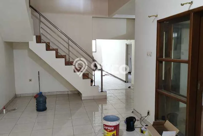 Rumah Sewa Bandung LT 200m2 LB 300m2 Area Cikutra Rumah Sewa Bandung LT 200m2 LB 300m2 Area Cikutra