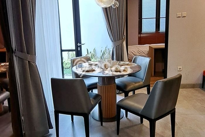 Dijual Rumah Strategis Bagus Punya 3 KT di BSD Tangerang Selatan SHM Dijual Rumah Strategis Bagus Punya 3 KT di BSD Tangerang Selatan SHM