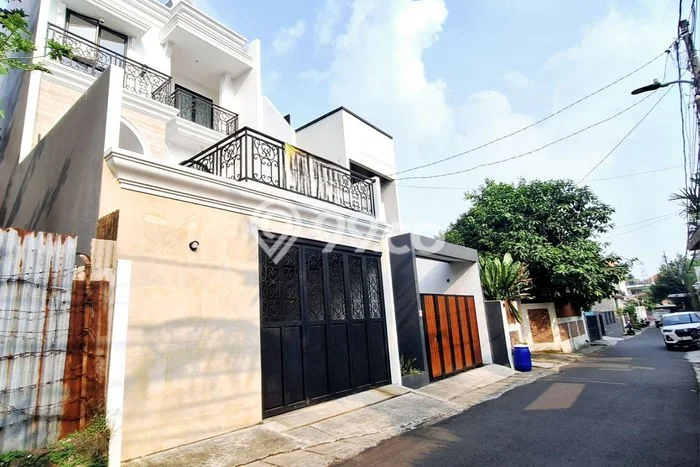 For Sale Rumah Elit Exclusive di Jagakarsa, Jakarta Selatan For Sale Rumah Elit Exclusive di Jagakarsa, Jakarta Selatan