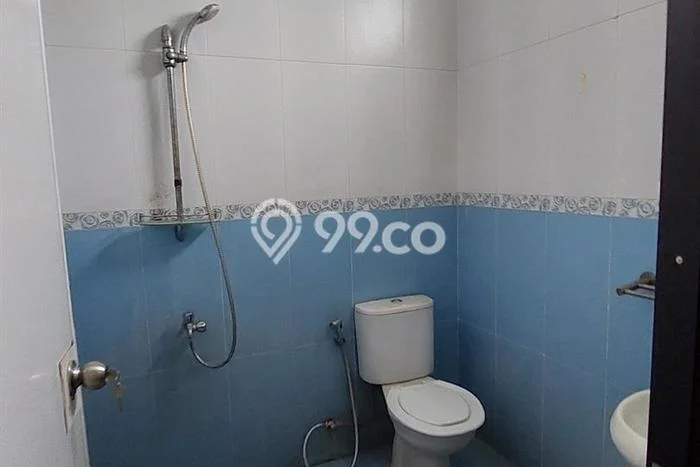 Dijual Hunian Rumah Terawat 3 KT di Cibubur, Jakarta Timur Dijual Hunian Rumah Terawat 3 KT di Cibubur, Jakarta Timur