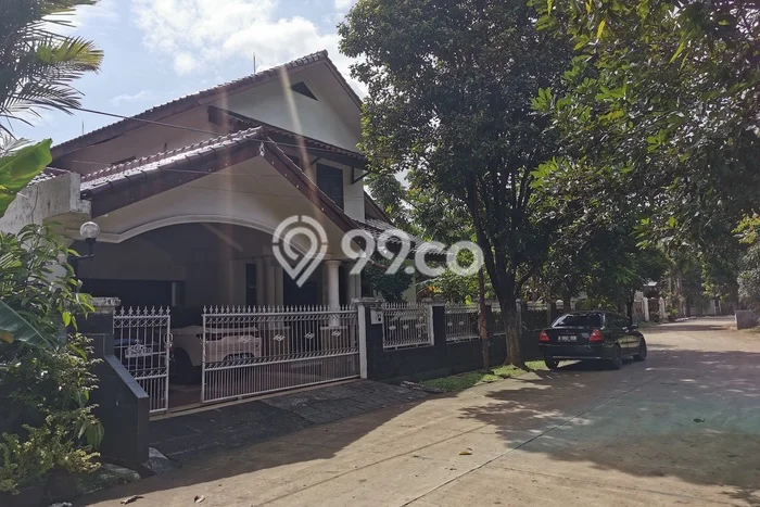 Rumah Elit Modern Tanpa Renovasi di Jati Rahayu Bekasi Rumah Elit Modern Tanpa Renovasi di Jati Rahayu Bekasi