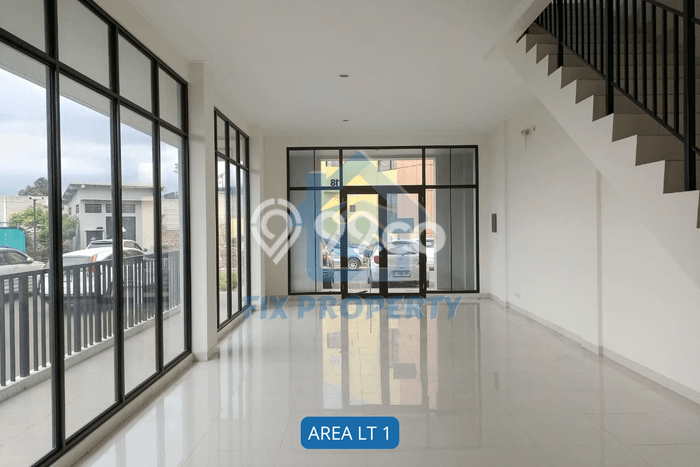 Ruko Kawasan , Luas 242m2m², Disewakan, Pusat Komersial, Siap Usaha Ruko Kawasan , Luas 242m2m², Disewakan, Pusat Komersial, Siap Usaha