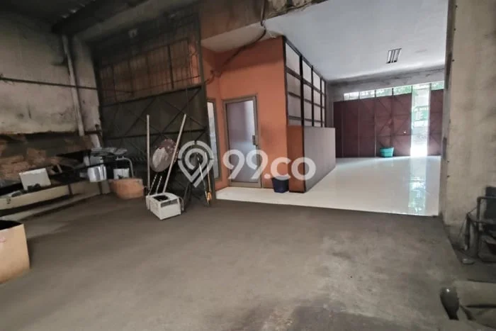 Komersial Area Premium di Pasar Kliwon, Luas 180m2m², For Rent, Kawasan Niaga Komersial Area Premium di Pasar Kliwon, Luas 180m2m², For Rent, Kawasan Niaga