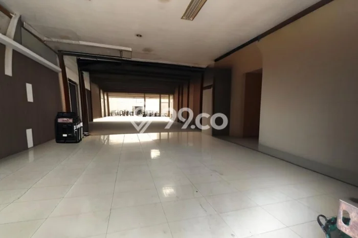 Komersial Area Premium di Pasar Kliwon, Luas 180m2m², For Rent, Kawasan Niaga Komersial Area Premium di Pasar Kliwon, Luas 180m2m², For Rent, Kawasan Niaga