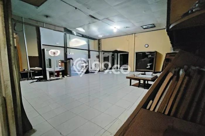 Komersial Area Premium di Pasar Kliwon, Luas 180m2m², For Rent, Kawasan Niaga Komersial Area Premium di Pasar Kliwon, Luas 180m2m², For Rent, Kawasan Niaga