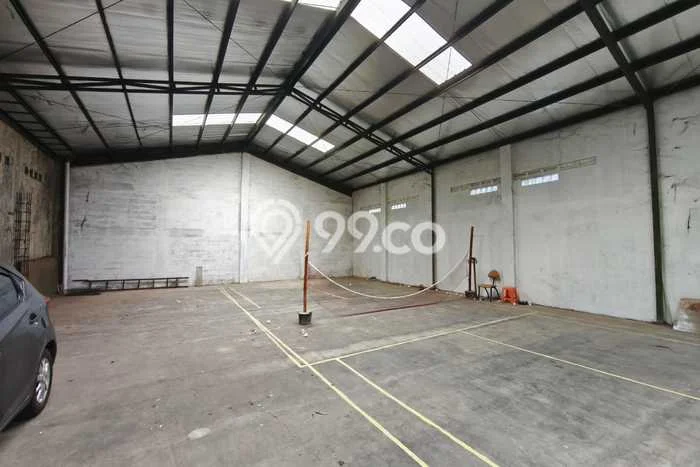 Ruko Area Bisnis di Dayeuhkolot, Luas 600m², Siap Operasional Ruko Area Bisnis di Dayeuhkolot, Luas 600m², Siap Operasional