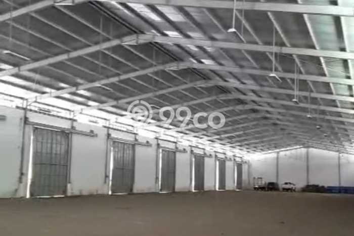 Disewakan Gudang di Curug Tangerang LT 10000m2, LB 2820m2 Disewakan Gudang di Curug Tangerang LT 10000m2, LB 2820m2