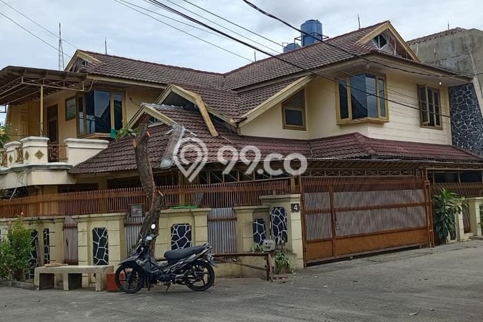 Hunian Elit LB 180m2 Siap Pakai Desain Elegan di Joglo, Jakarta Barat Hunian Elit LB 180m2 Siap Pakai Desain Elegan di Joglo, Jakarta Barat
