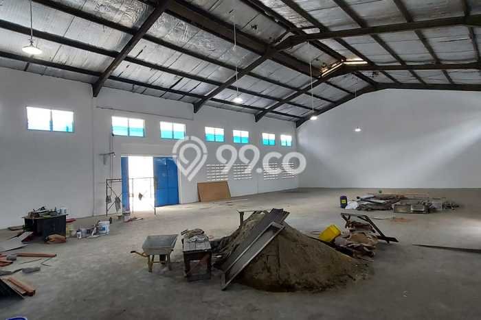 Dijual Gudang di Cimanggis, Luas 1000m², Kawasan Potensial, Jalan Utama Dijual Gudang di Cimanggis, Luas 1000m², Kawasan Potensial, Jalan Utama