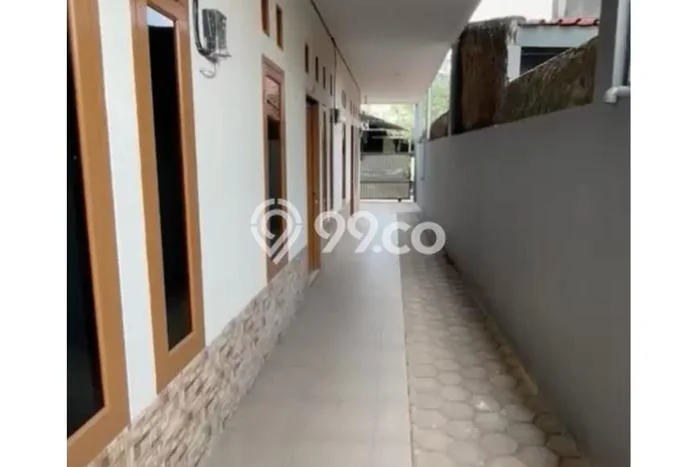 Kost Dijual di Jatiwaringin dengan 13 KT dan Luas 400m2 Kost Dijual di Jatiwaringin dengan 13 KT dan Luas 400m2