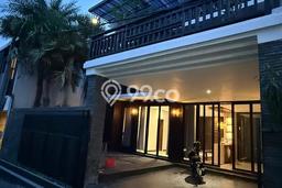 Disewakan! Rumah 4 Kamar Tidur &
4 Kamar Mandi di Canggu, Badung Disewakan! Rumah 4 Kamar Tidur &
4 Kamar Mandi di Canggu, Badung