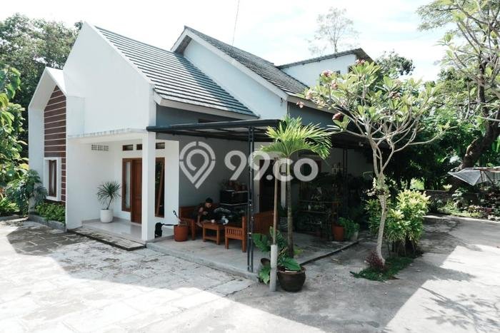 Rumah Modern 3 KT LT 372m2 di Bantul Rumah Modern 3 KT LT 372m2 di Bantul