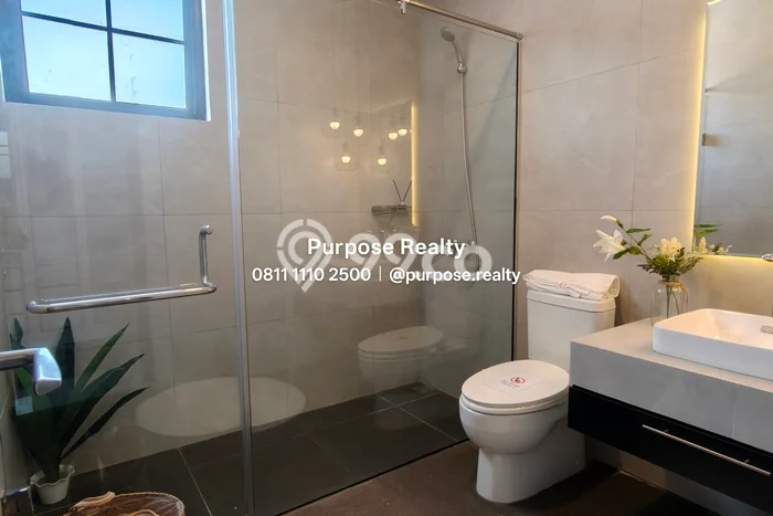 Rumah Mewah LB 165m2 Siap Huni Desain Elegan di Batam Centre, Batam Rumah Mewah LB 165m2 Siap Huni Desain Elegan di Batam Centre, Batam