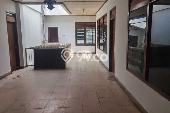 Ruko Dijual Lokasi Emas di Gambir Luas 1m2 Ruko Dijual Lokasi Emas di Gambir Luas 1m2