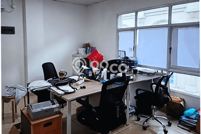 Area Ramai! Ruko Dijual di Kebon Jeruk untuk Bisnis Luas Bangunan 272m2 Area Ramai! Ruko Dijual di Kebon Jeruk untuk Bisnis Luas Bangunan 272m2
