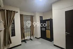 Disewakan! Rumah 3 Kamar Tidur &
3 Kamar Mandi di Taman Palem, Jakarta Barat Disewakan! Rumah 3 Kamar Tidur &
3 Kamar Mandi di Taman Palem, Jakarta Barat