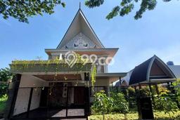 Dijual Rumah Mewah Exclusive di Kembangan, Jakarta Barat Dijual Rumah Mewah Exclusive di Kembangan, Jakarta Barat