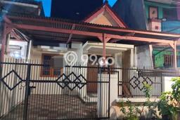 Dijual Rumah 2 Kamar Lokasi Ideal Bagus dan Strategis di Benda Dijual Rumah 2 Kamar Lokasi Ideal Bagus dan Strategis di Benda