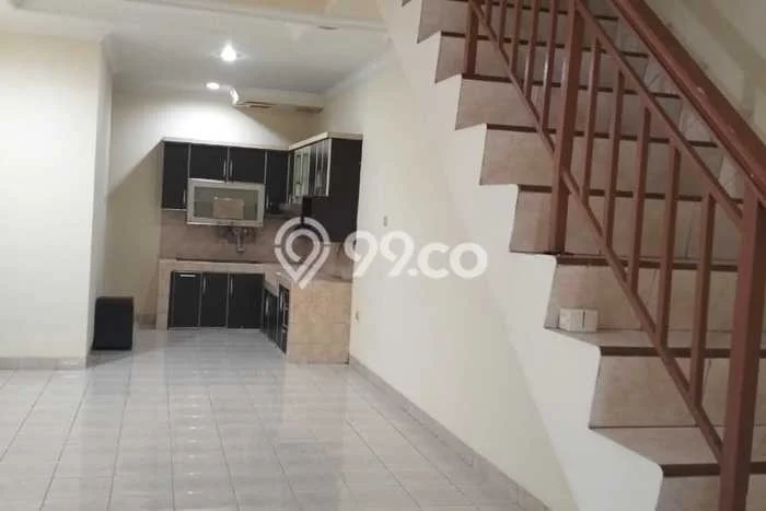 PRIME AREA! Rumah di , 4 KT, Lingkungan Elite, LT 60m2m² LB 130m2m² PRIME AREA! Rumah di , 4 KT, Lingkungan Elite, LT 60m2m² LB 130m2m²
