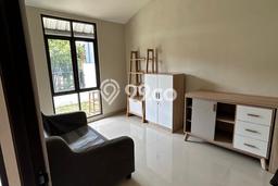 Disewakan! Rumah 3 Kamar Tidur &
2 Kamar Mandi di Gading Serpong, Tangerang Disewakan! Rumah 3 Kamar Tidur &
2 Kamar Mandi di Gading Serpong, Tangerang