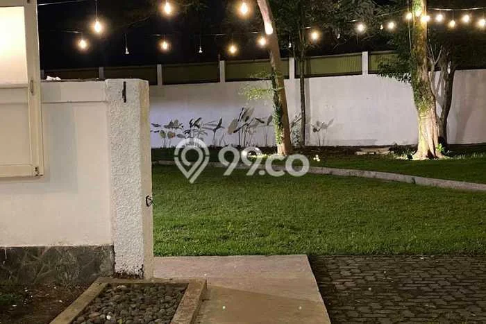 Rumah Berkualitas Hegarmanah, Bandung, LT 1345m2m² LB 343m2m² Rumah Berkualitas Hegarmanah, Bandung, LT 1345m2m² LB 343m2m²