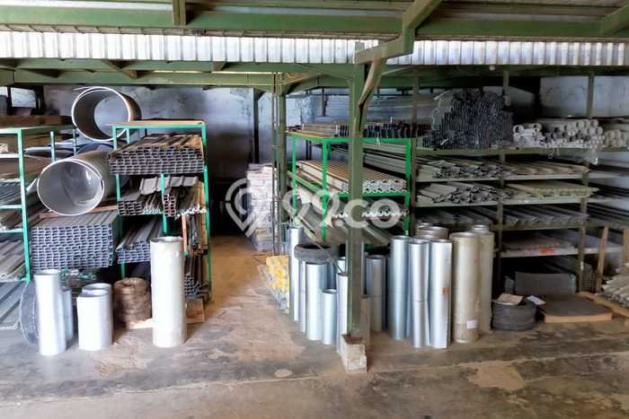 Gudang Kawasan Kutawaringin, Luas 1448m², Jalan Utama, Area Ramai Gudang Kawasan Kutawaringin, Luas 1448m², Jalan Utama, Area Ramai