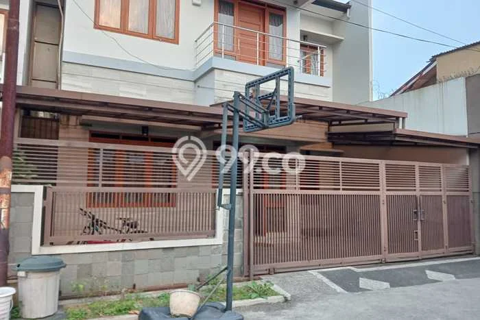 Rumah Modern Minimalis 4 Kamar Siap Huni di Arcamanik Rumah Modern Minimalis 4 Kamar Siap Huni di Arcamanik