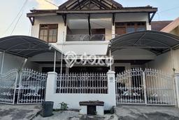 Rumah Eksklusif Dijual LT 150m2 di Rungkut, Surabaya Rumah Eksklusif Dijual LT 150m2 di Rungkut, Surabaya