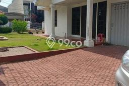 For Sale! Premium House LT 646m2 Desain Elegan di Sukomanunggal For Sale! Premium House LT 646m2 Desain Elegan di Sukomanunggal