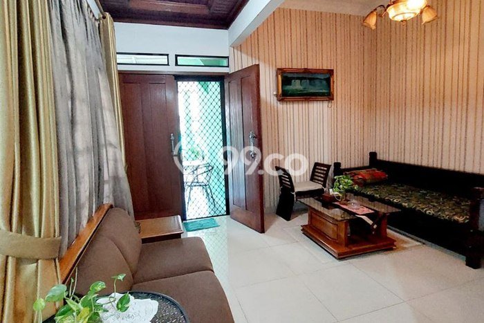 Rumah Modern 4 KT di Jaka Setia Bekasi Semi Furnished Rumah Modern 4 KT di Jaka Setia Bekasi Semi Furnished