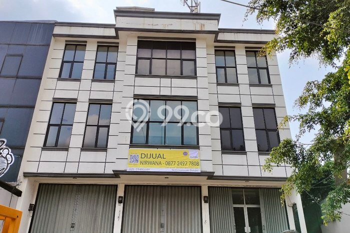 Ruko Dijual di Jakarta Timur LT 328m2 & LB 570m2 Lokasi Terbaik! Ruko Dijual di Jakarta Timur LT 328m2 & LB 570m2 Lokasi Terbaik!