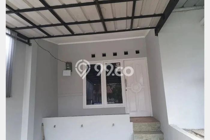 Lokasi strategis! Rumah siap huni dikontrakkan di Sawangan LB 100m2 Lokasi strategis! Rumah siap huni dikontrakkan di Sawangan LB 100m2