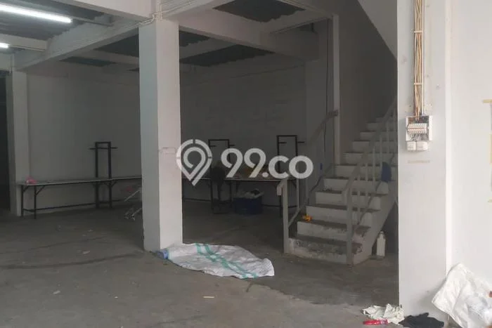 Disewakan Gudang di Kawasan Ramai Pegadungan Luas 517m2 Disewakan Gudang di Kawasan Ramai Pegadungan Luas 517m2