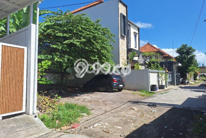 Jarang Ada! Tanah di Denpasar Selatan Punya Luas 150m2 SHM Jarang Ada! Tanah di Denpasar Selatan Punya Luas 150m2 SHM