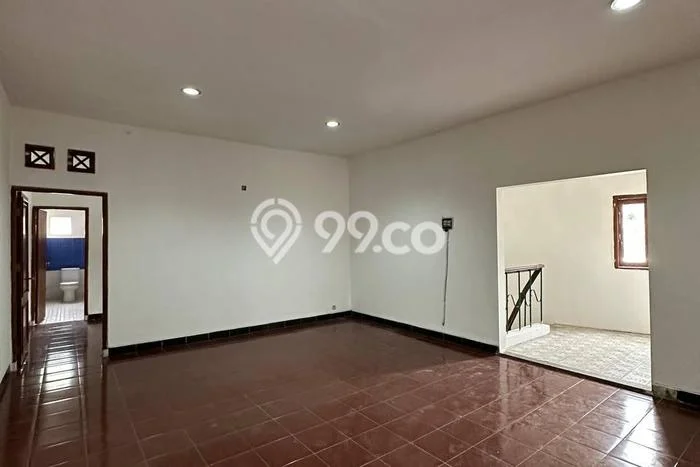 Hunian Modern Disewakan 5 Kamar di Menteng Boleh Nego Hunian Modern Disewakan 5 Kamar di Menteng Boleh Nego