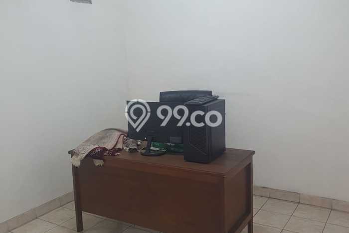 Rumah di , Akses ke Pusat Kota, 4 KT, Luas 120m2m² LB 180m2m² Rumah di , Akses ke Pusat Kota, 4 KT, Luas 120m2m² LB 180m2m²